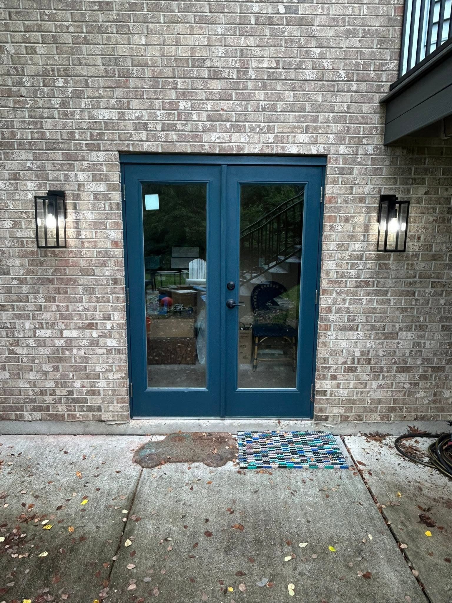 Entry door wall sconces
