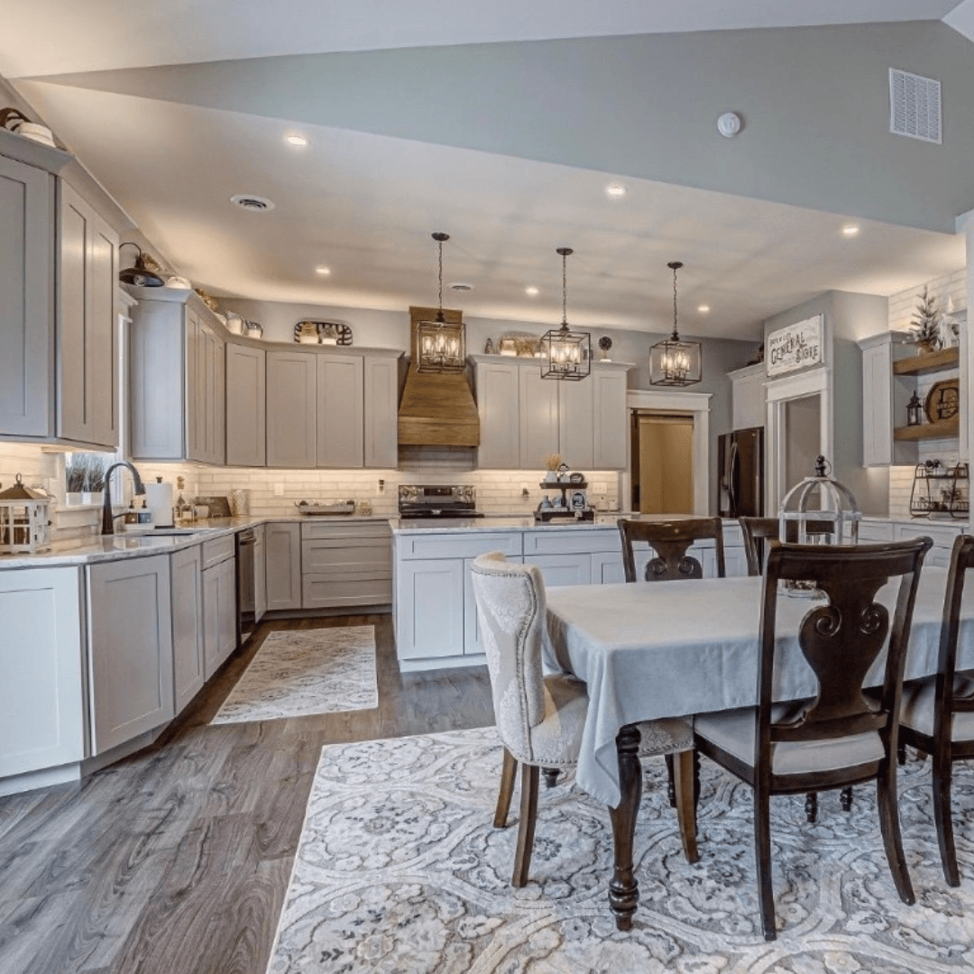 Kitchen & dining lighting
